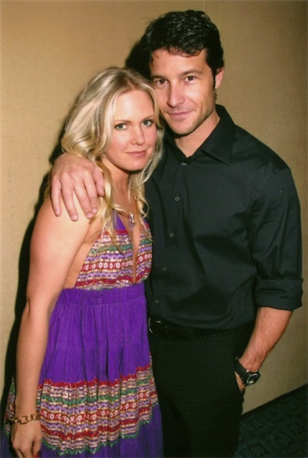 candid0149.jpg - Terri with Mark Collier (Mike, ATWT) at a fan event on April 22, 2006 (Photo by Steven Bergman)