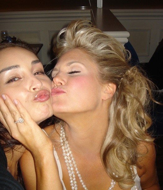 candid0290.JPG - Terri and Ewa da Cruz (Vienna, ATWT) at  a Presidential photo shoot in Washington DC  in August 2008  (Thanks to 'Julie Pinson Online' for this picture)