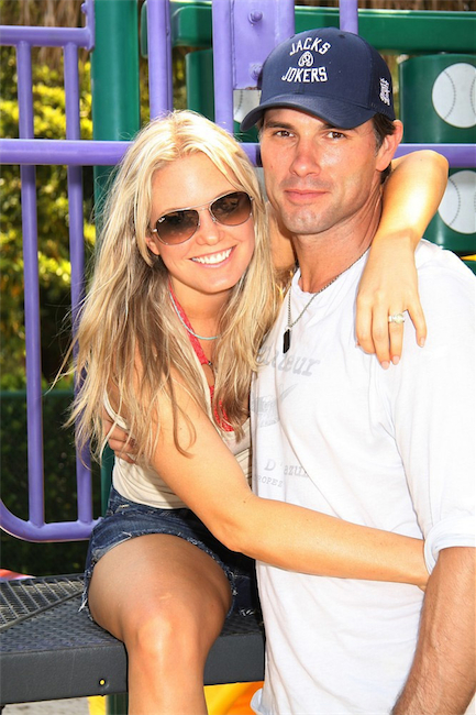 candid0544.jpg - Terri with Austin Peck at the Painting Party on May 14, 2011 on Marco Island, Florida for SWSL Soapfest Charity Weekend (Photo by Sue Coflin/Max Photos)