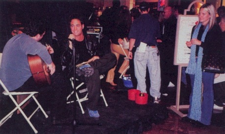 artie0023.jpg - Terri and Artie in 2001 (Photo by Sue Coflin)