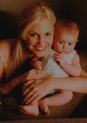 children0004.jpg - Terri and Julia  (Photo by Danny Sanchez)