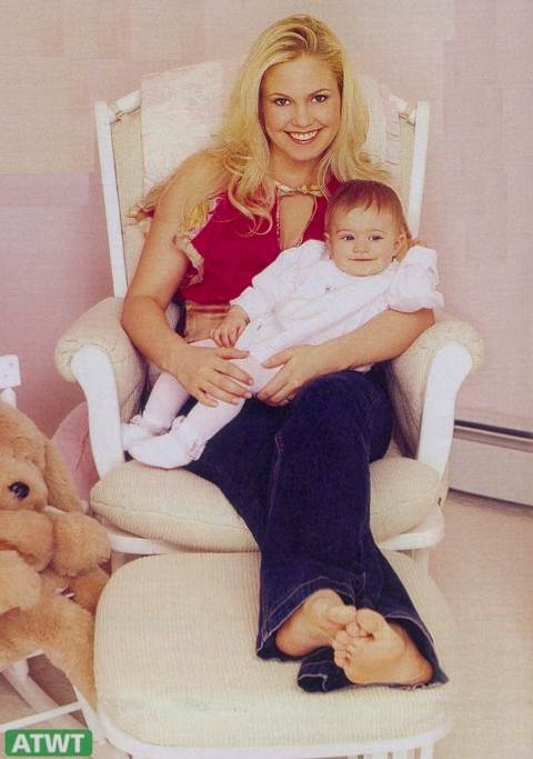 children0006.jpg - Terri and Julia (Photo by Arthur Cohen)