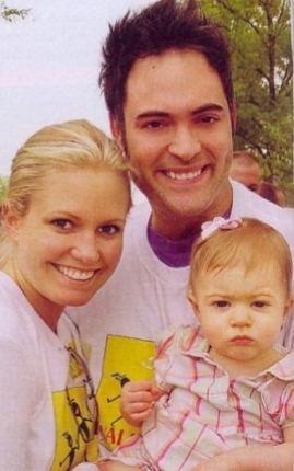 children0020.jpg - Terri and Artie with Julia at the Walk The Walk benefit in 2005 (Photo by Sue Coflin)