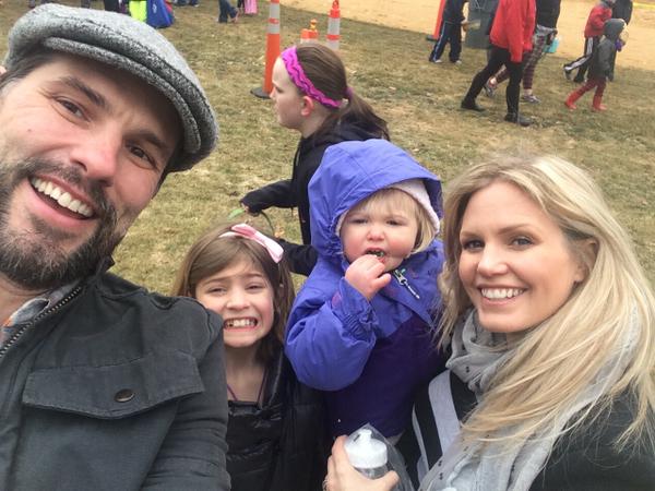 children0067.jpg - Terri with Keira, Julia, and Austin in March 2015 - courtesy of Terri's Twitter page