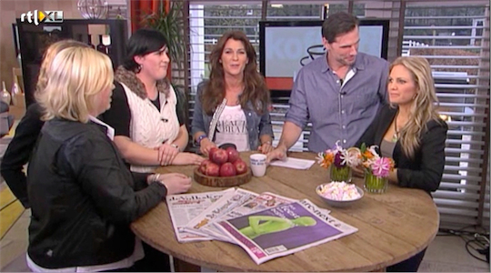 2012_CT_31.jpg - Terri in the television morning talk show "Koffietijd" [Coffee Talk] (February 17, 2012)