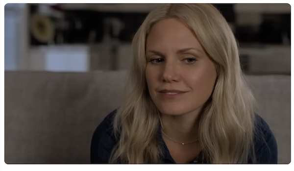 2019_play_the_flute_07.png - Terri Conn in Play The Flute (2019)