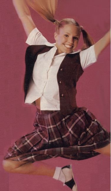t0031.jpg - Terri in 1999 (photo by Robert Milazzo)