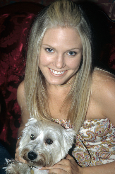 t0043m1.jpg - Terri at the Soap City Games in New York on May 17, 2000 (photo by Steve Eichner)