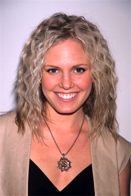 t0081a.jpg - Terri at the Soap Opera Digest 25th Anniversary Party at Studio 3 in New York on February 1, 2001 (Photo by Andrea Renault)
