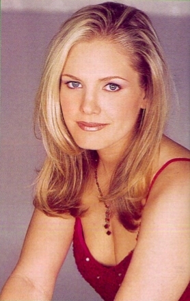 t0104.jpg - Terri in 2002 (photo by John Paschal)