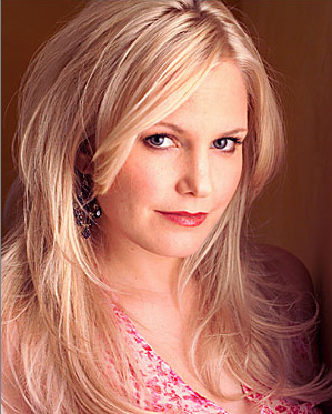t0201.jpg - Terri in 2004 (photo by Danny Sanchez)