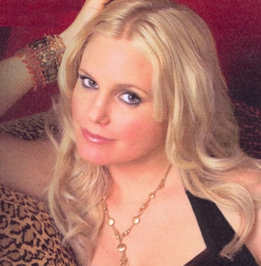 t0237.jpg - Terri in 2005 (photo by Danny Sanchez)