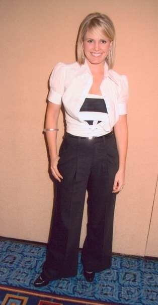 t0295.jpg - Terri at a Fan Club Luncheon on April 21, 2007 (photo by Steven Bergman)